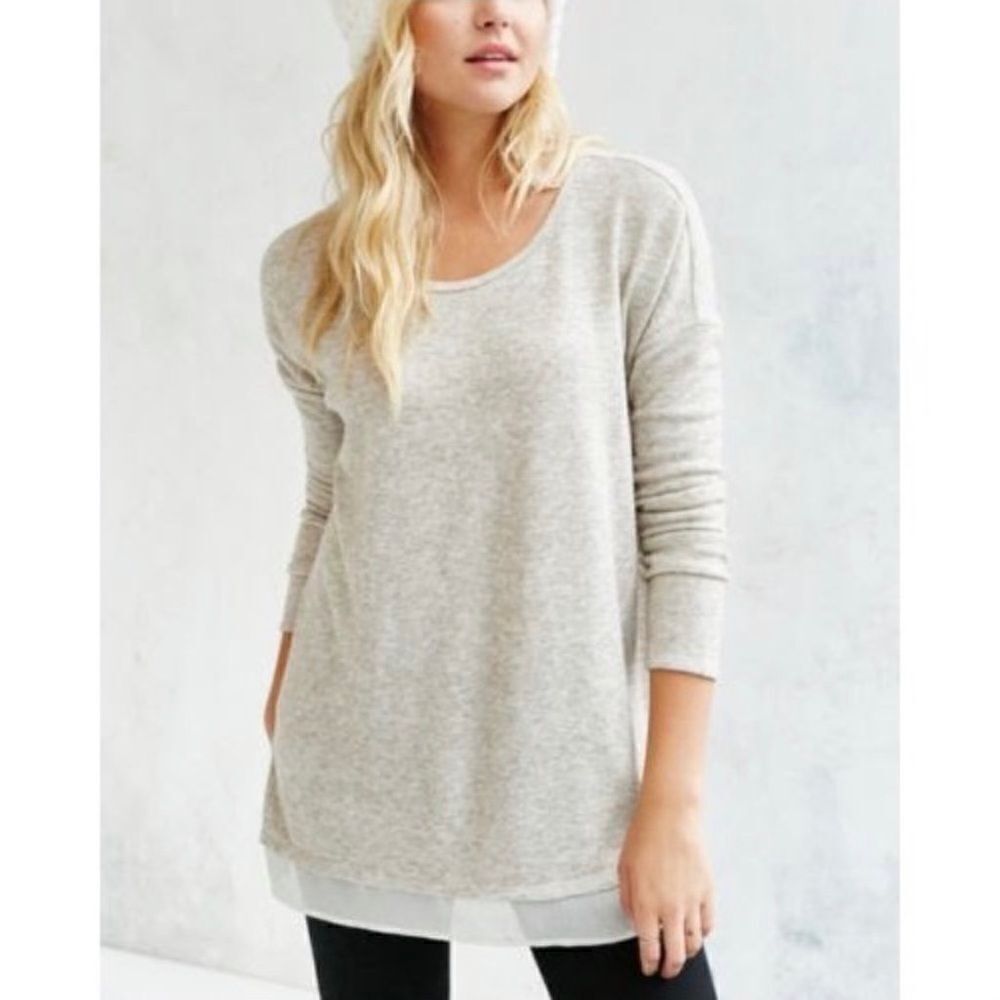 Silence + Noise UO Hannah Chiffon Trim‎ Tunic Sweater Tan Beige Medium Pullover